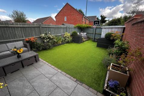 HWR24 Garden2.jpg