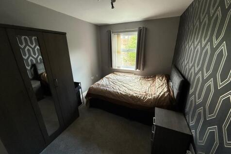 SD76 Bed.jpg