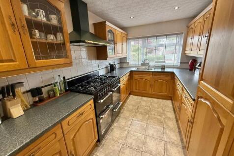 AR24 Kitchen.jpg