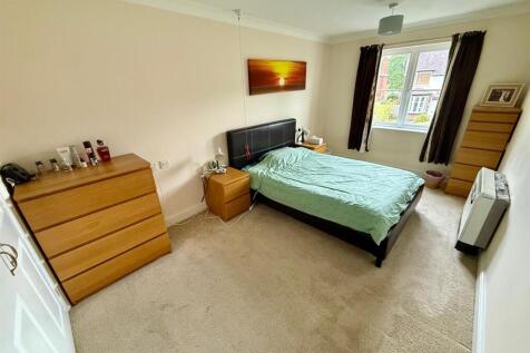 PC25 Bed1.jpg