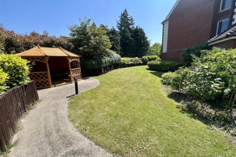 PC25 Garden.jpg