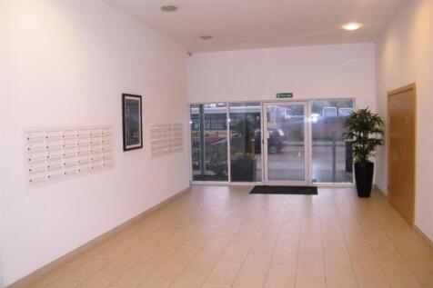 COMMUNAL LOBBY