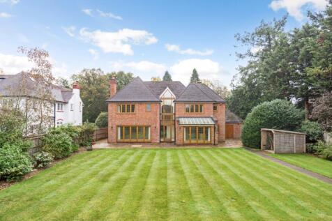 6 Vicarage Way 32...