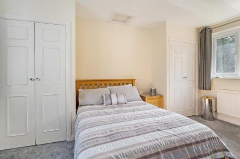 Windrush 295858 -...