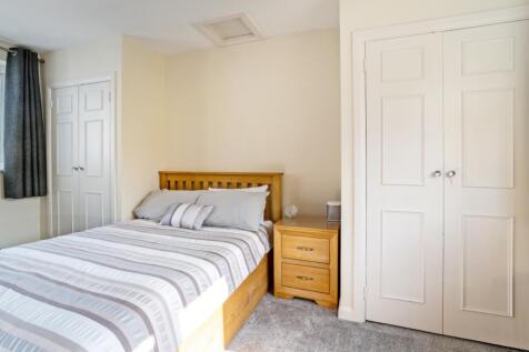 Windrush 295858 -...
