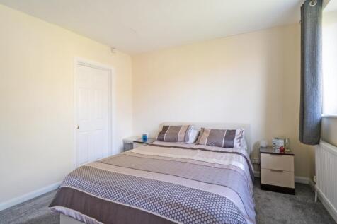 Windrush 295858 -...
