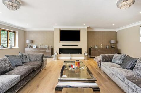 16 Woodhill Avenu...
