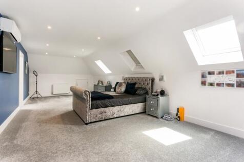 16 Woodhill Avenu...