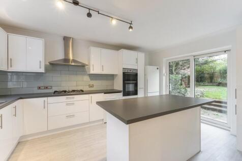 101366_96 Oak End...