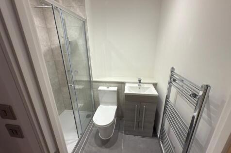 FURNISHED - ensuite
