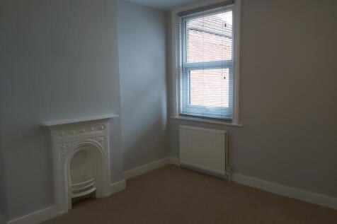 Bedroom 1 (1)