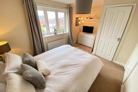 Bedroom Aspect 2