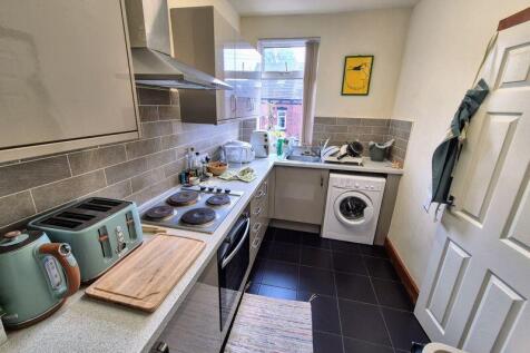 Flat 2 Kitchen