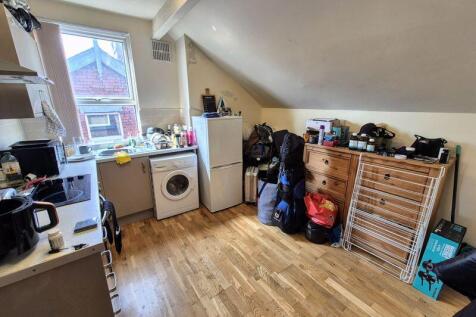 Flat 3 kitchen