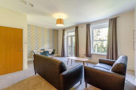 Living/dining room