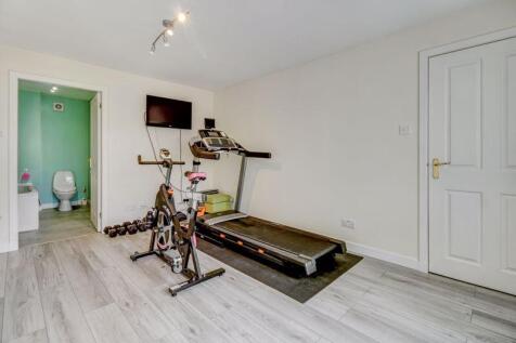 Public Room/Bedroom 5