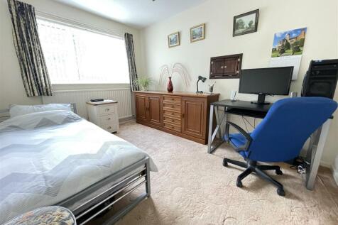GROUND FLOOR BEDROOM 3/RECEPTION