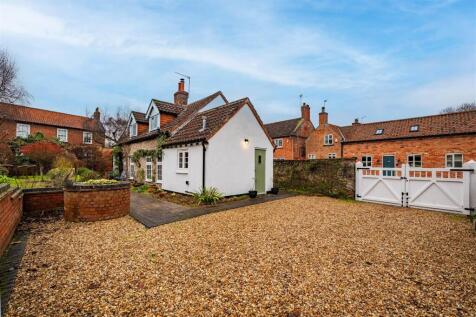White Cottage-1.jpg