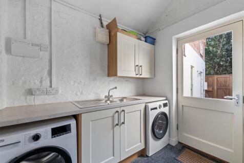 INITIAL UTILITY AREA