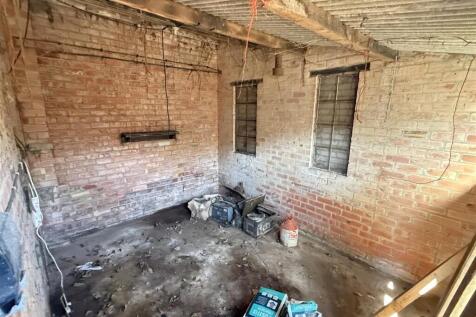 OUTBUILDING 3