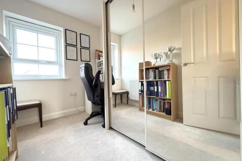 BEDROOM 3