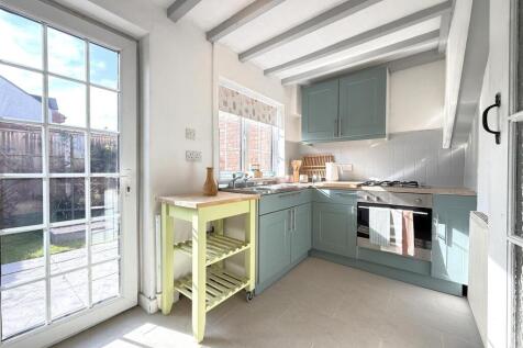 BREAKFAST KITCHEN