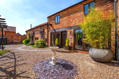 The Threshing Barn-8.jpg