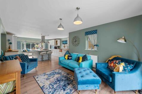 11a Costa Row-49.jpg