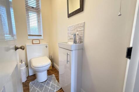SEPARATE WC