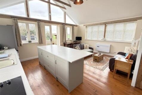 LIVING/DINING KITCHEN