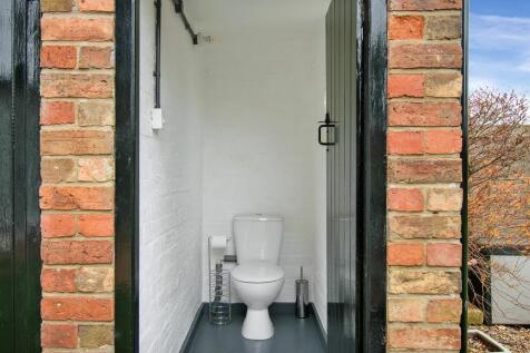 GARDENER&#39;S WC