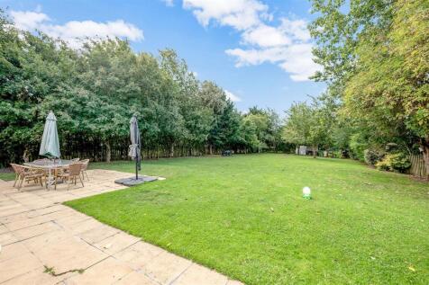94 Grantham Road WEB PH-23.jpg