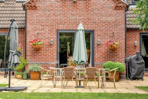 94 Grantham Road WEB PH-30.jpg