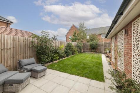 39 Widnall Drive WEB PH-10.jpg