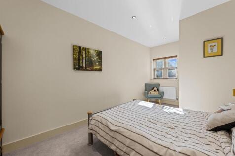 23 North Lodge Road-24.jpg