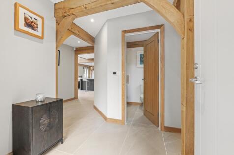 Oak Tree House WEB PH-28.jpg