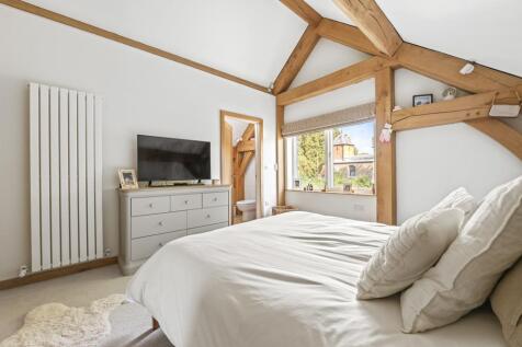 Oak Tree House WEB PH-57.jpg