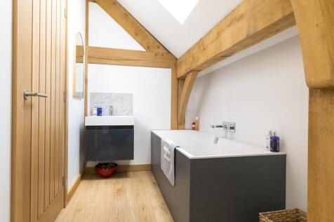 Oak Tree House WEB PH-62.jpg