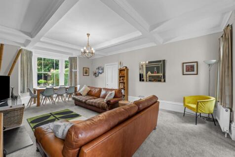 College House-13.jpg