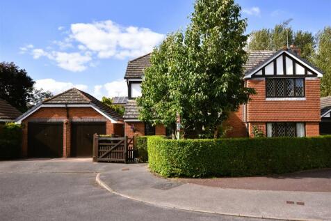 DOUBLE GARAGE