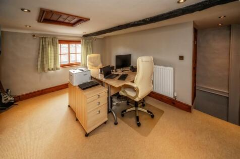 BEDROOM FIVE/OFFICE