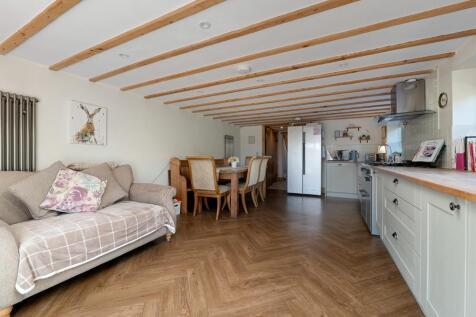 OPEN PLAN DINING KITCHEN