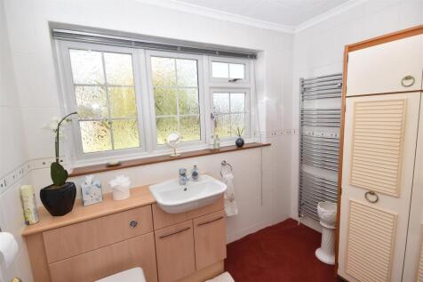 CLOAK ROOM