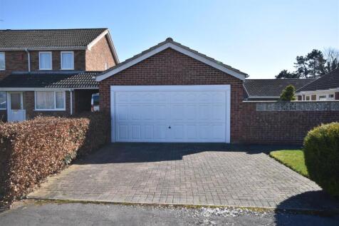 DOUBLE GARAGE
