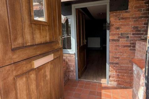 FRONT ENTRANCE LOBBY