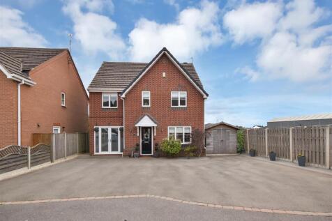 Front and Driveway.JPG