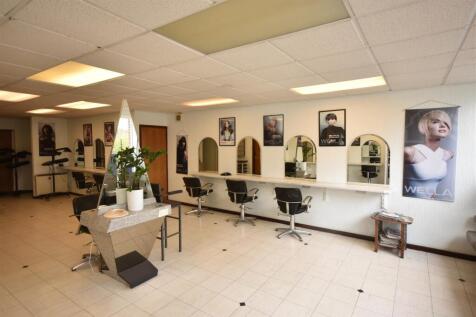 Salon 3.JPG