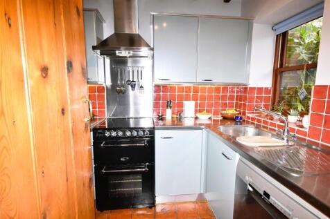 Kitchen.JPG