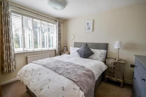 Bed 3.jpg
