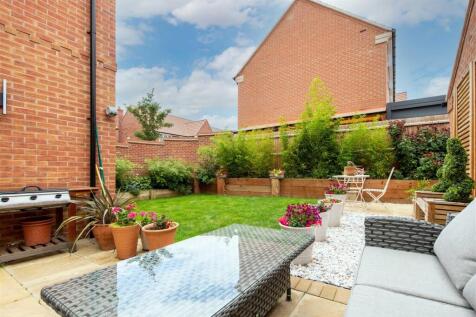 6 nowell close-low-10.jpg